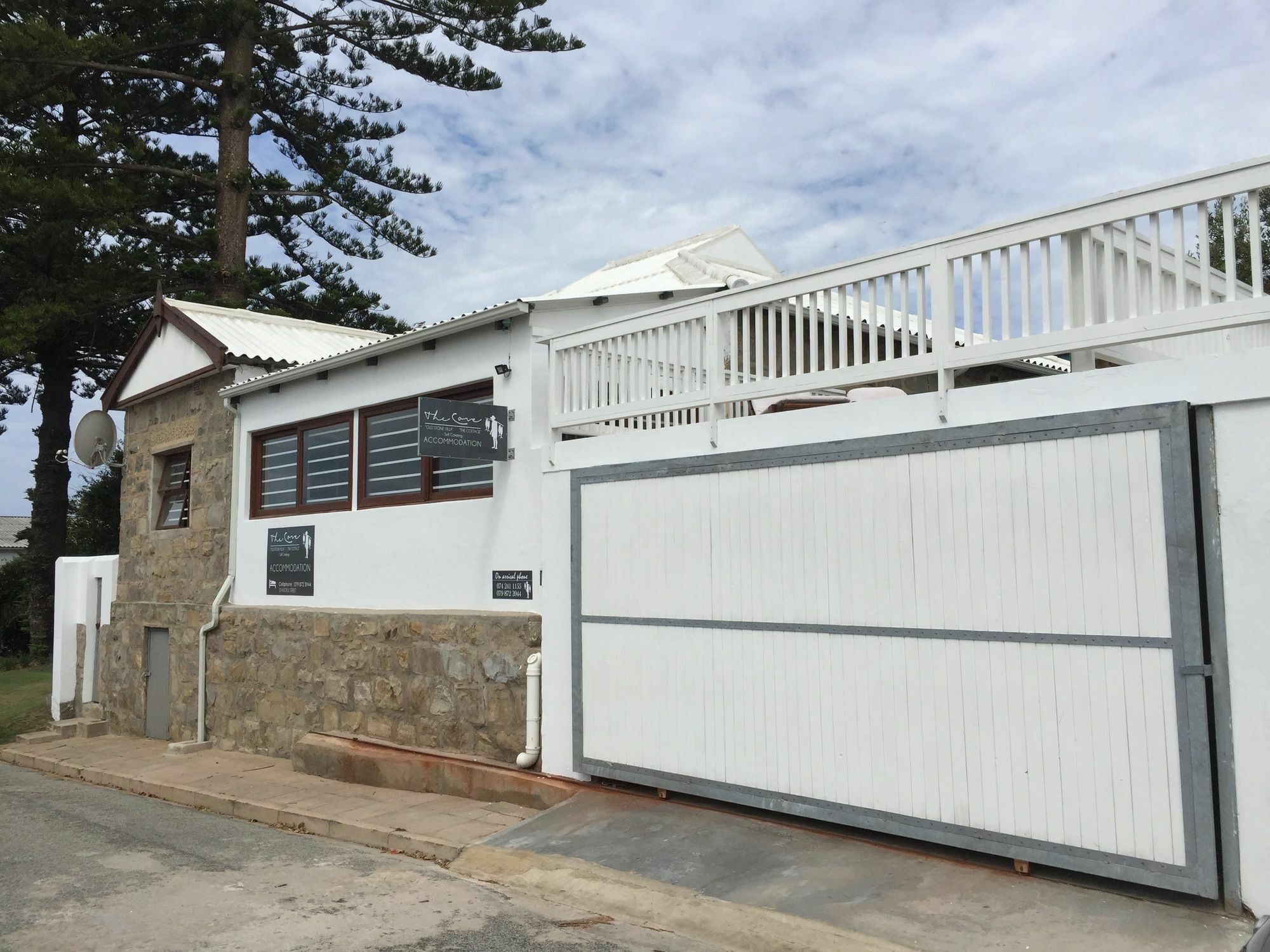 The Cove Guesthouse, Mossel Bay Exterior photo